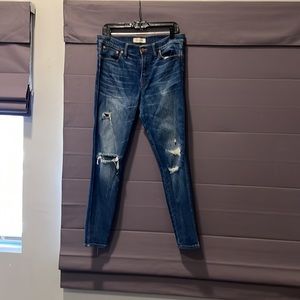 Madewell most flattering jeans ever!! Skinny skinny